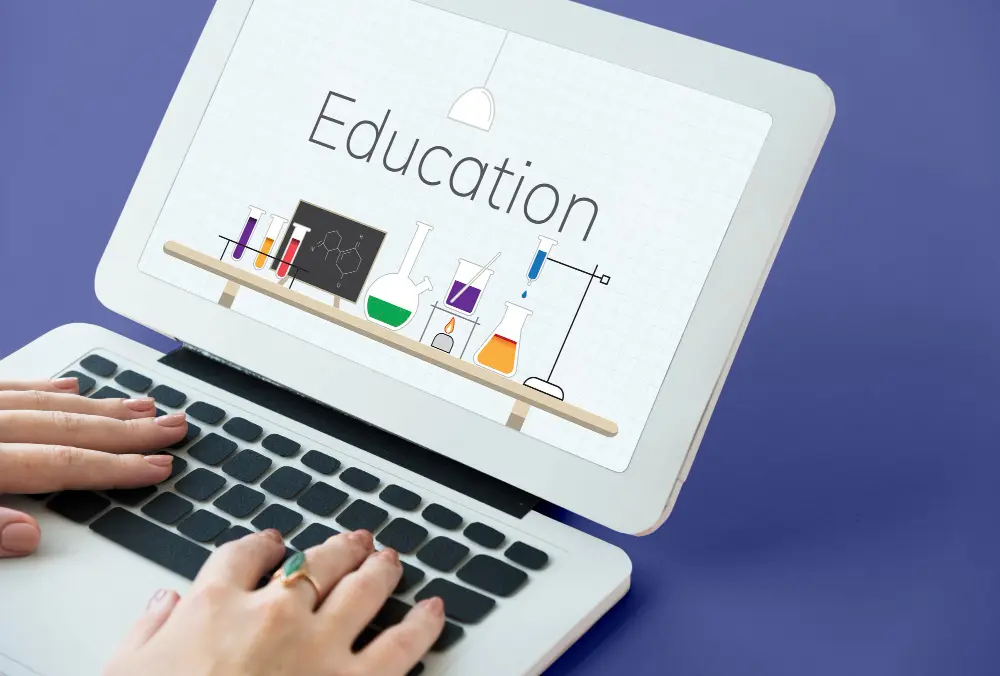 Quais são os benefícios de um sistema de gestão escolar