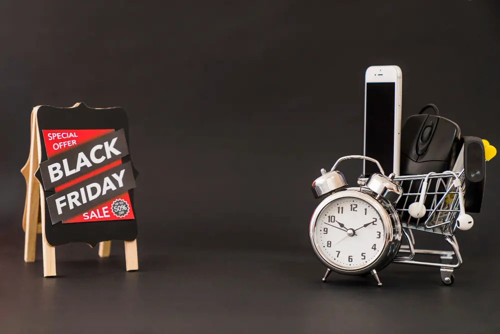 O papel da comunicação na black friday para escolas